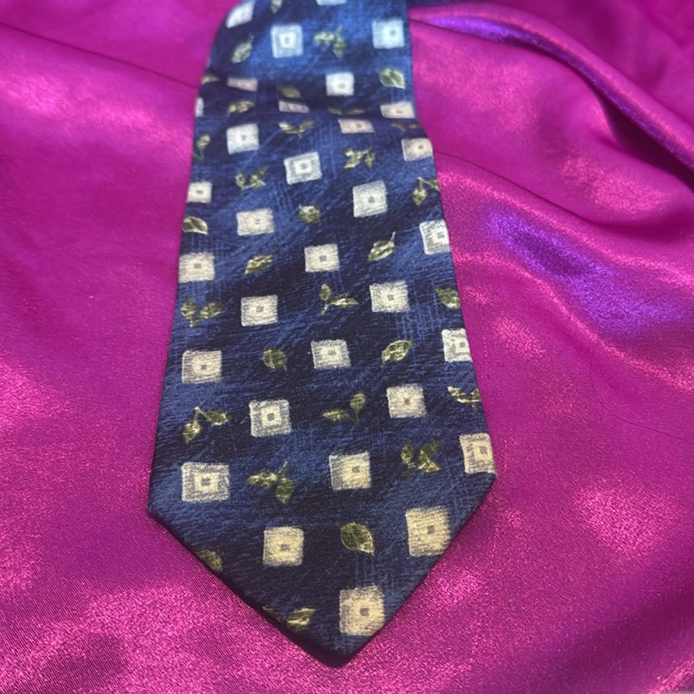 Oscar de la Renta silk Tie in Like new condition